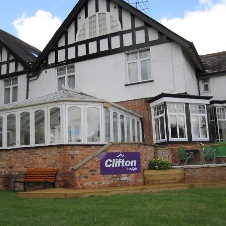 Clifton Lodge Hotel High Wycombe Dış mekan fotoğraf