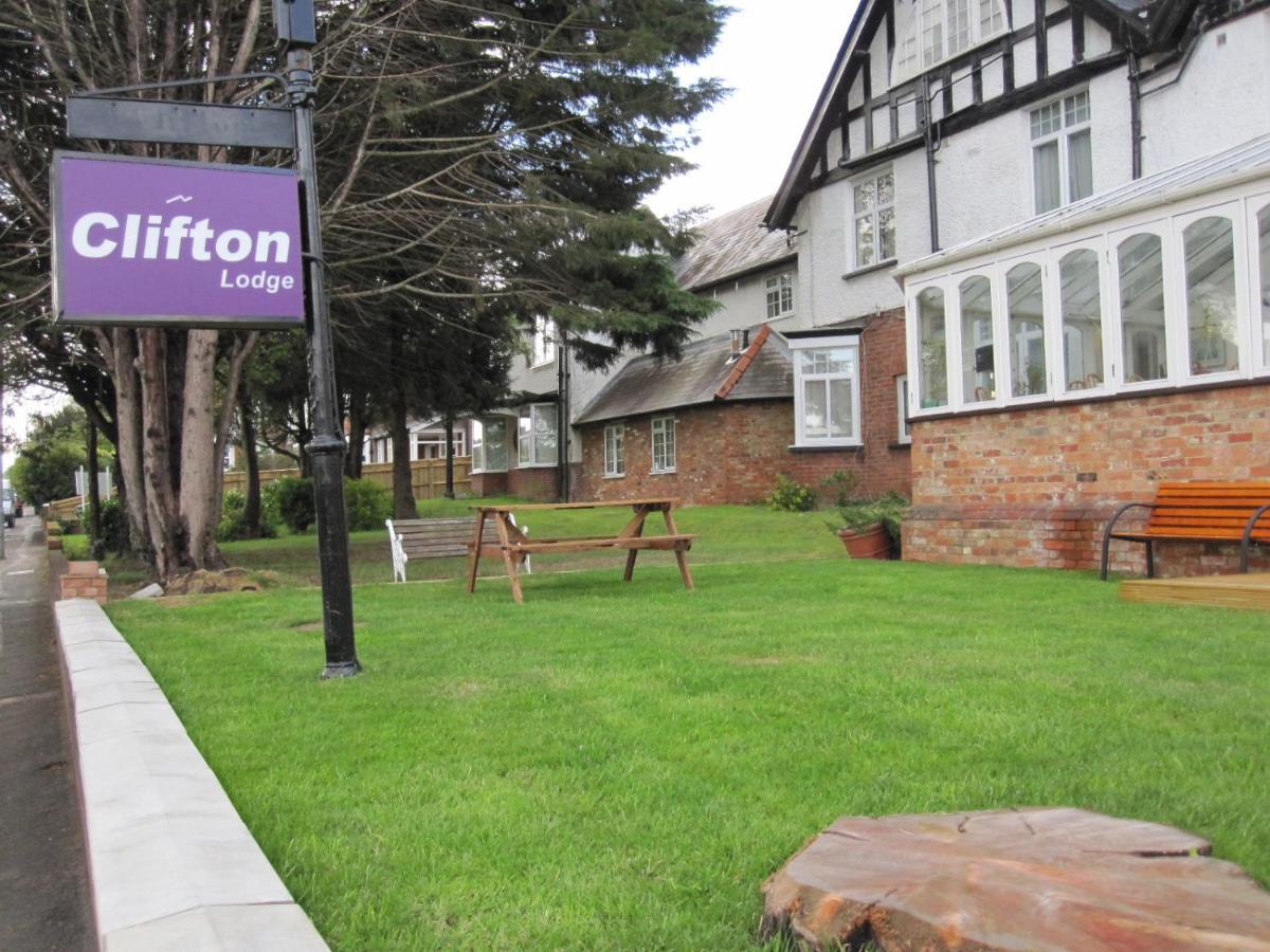 Clifton Lodge Hotel High Wycombe Dış mekan fotoğraf