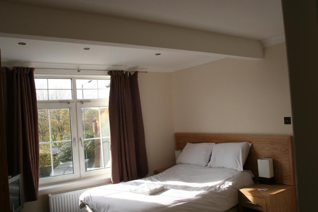 Clifton Lodge Hotel High Wycombe Dış mekan fotoğraf